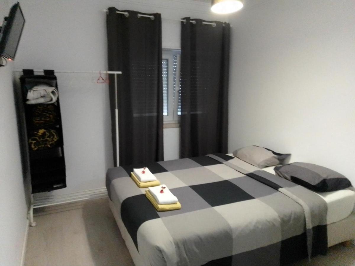 Guesthouse Marialva Park Corroios Exterior foto
