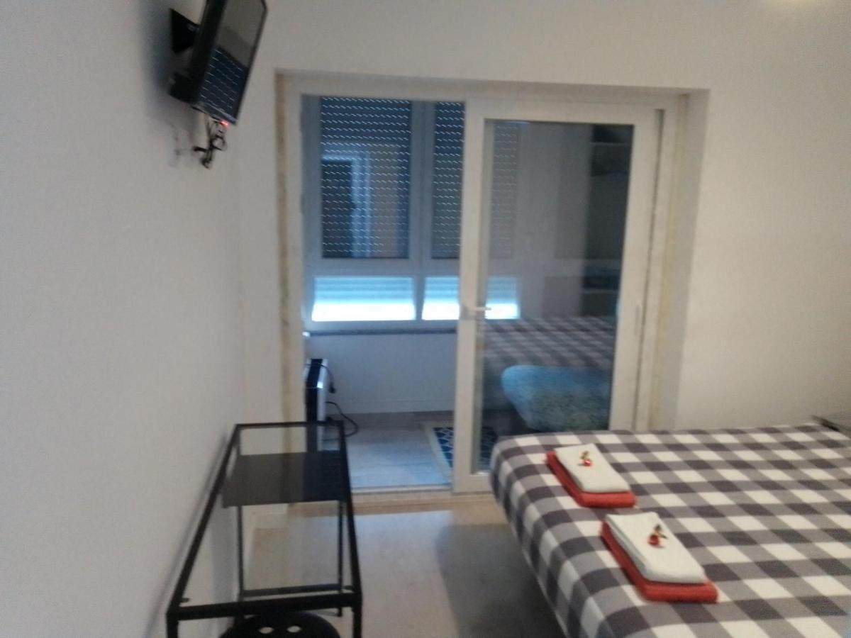 Guesthouse Marialva Park Corroios Exterior foto